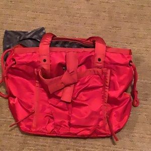 Lululemon Om Tote in Currant